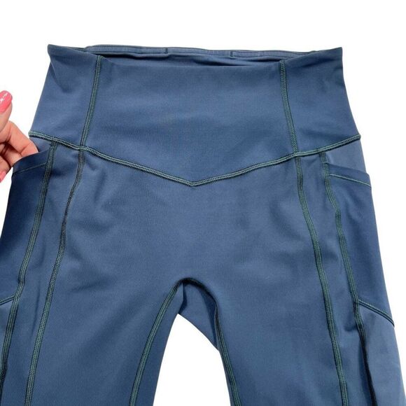 Lululemon All The Right Places Crop II 23" Inseam in Gravity Size 6 - Picture 3 of 6